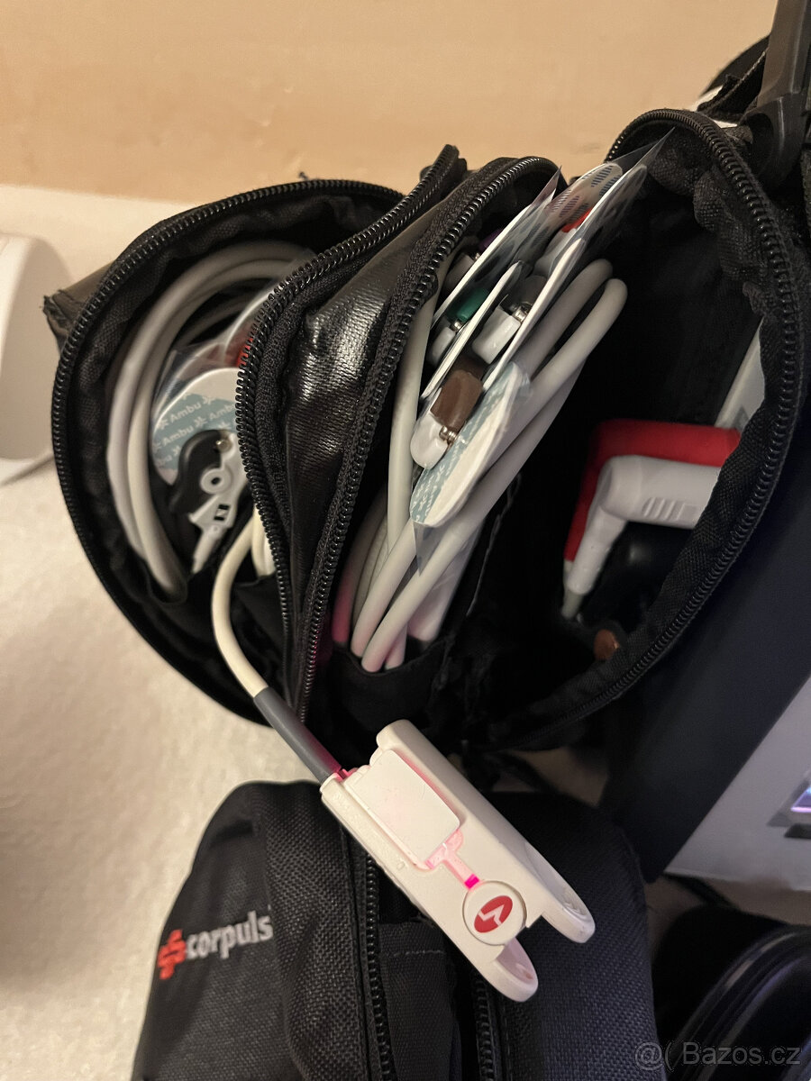 AED, Profesionálny defibrilátor CORPULS C3 - 2