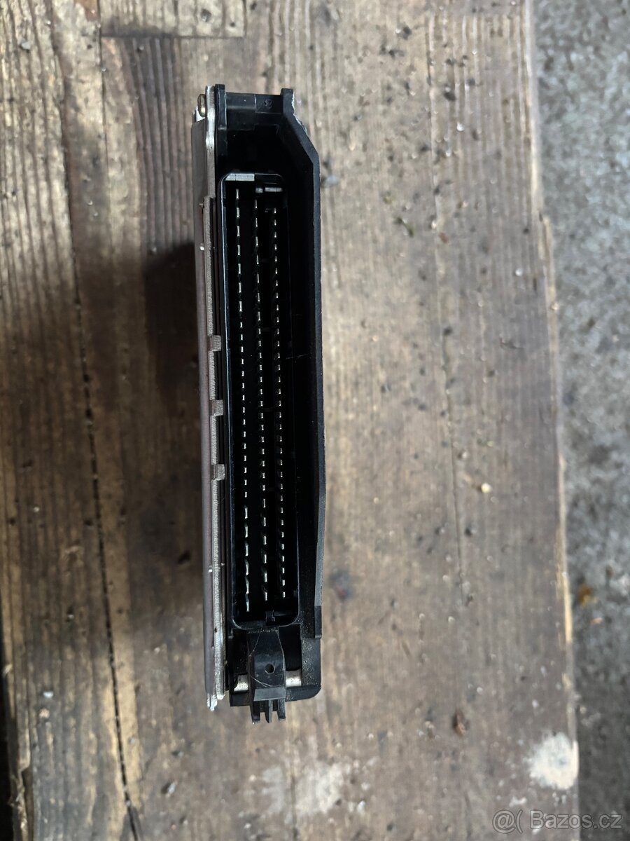 Řídící jednotka motoru m50 2,5 - 2