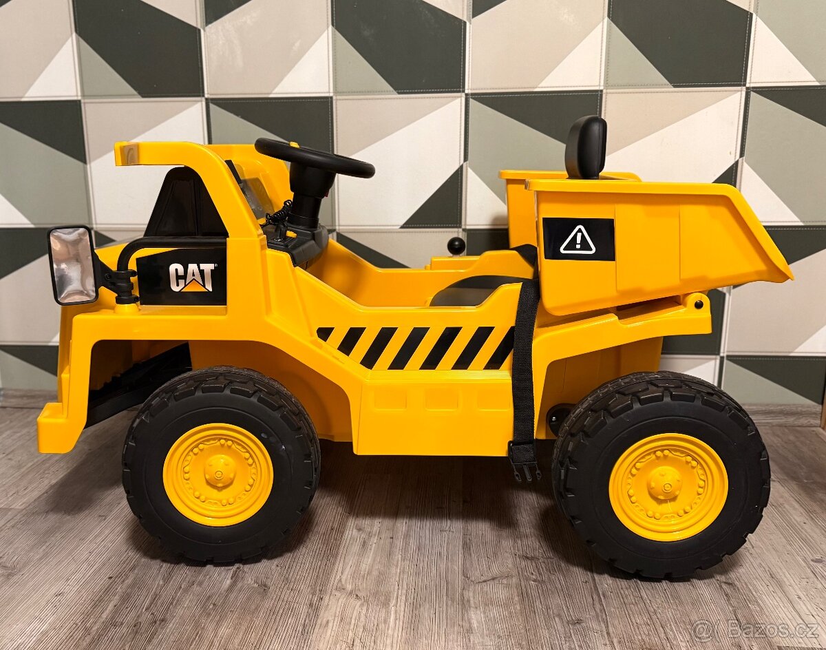 Elektrické auto CAT - 2