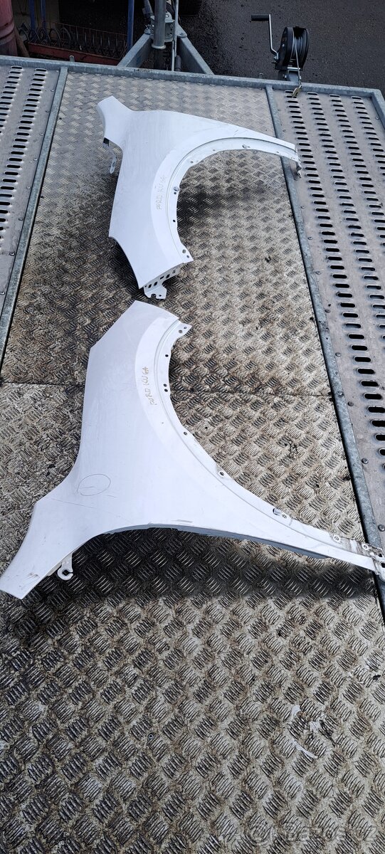 Predni blatniky levy pravy blatnik ford kuga - 2