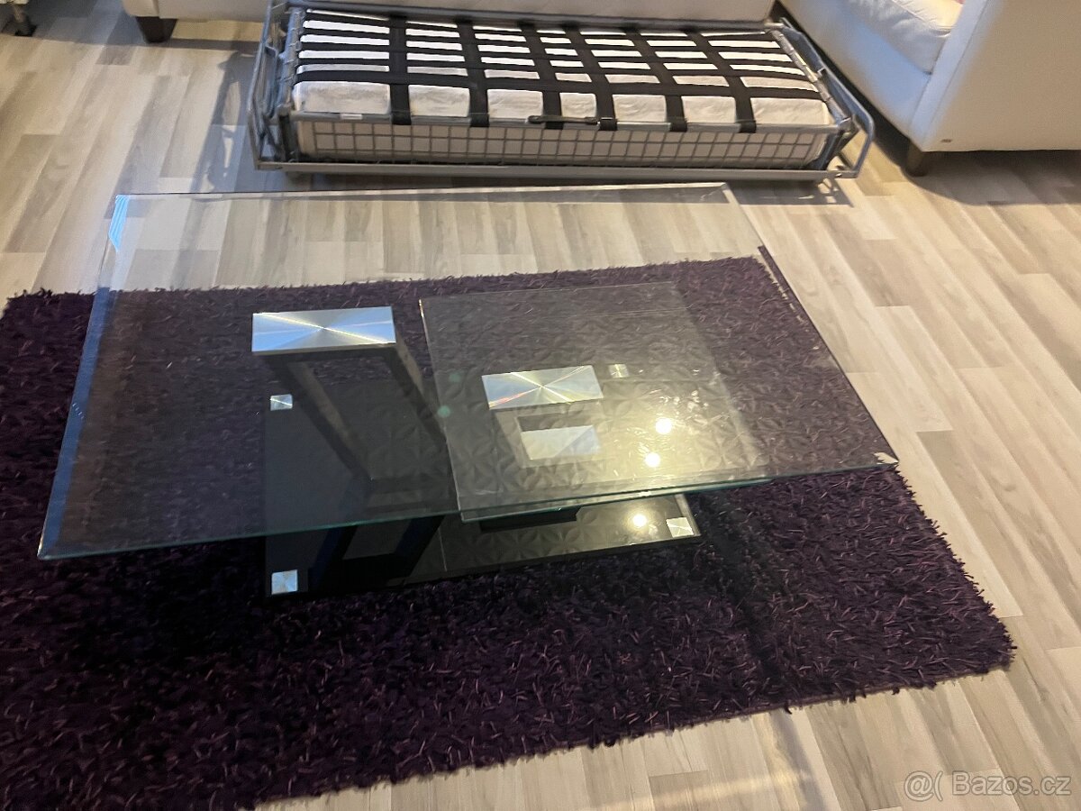 Skleněný stůl - 2