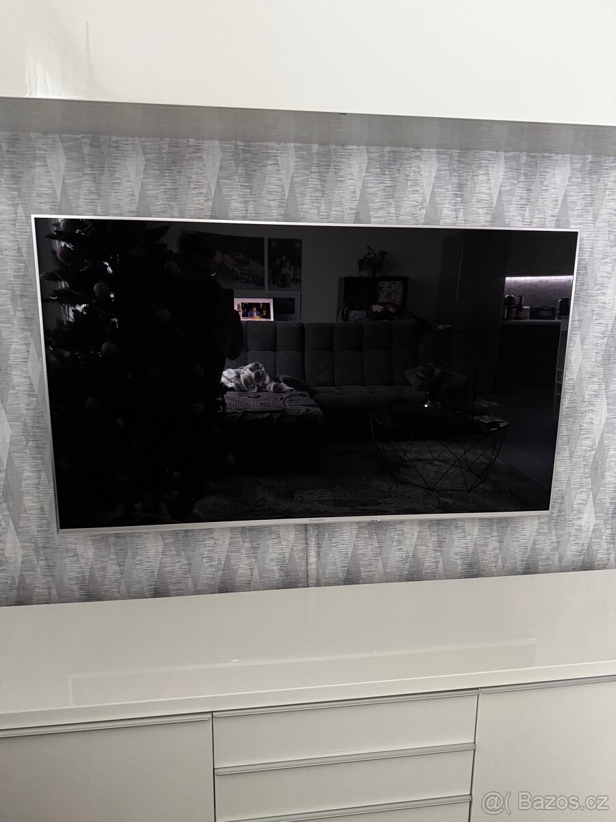 LED Televize Panasonic TX-58EX703E (146 cm) - 2