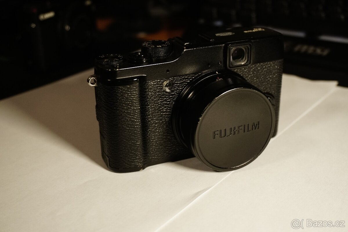Fuji X10 - Japonský kompakt - 2