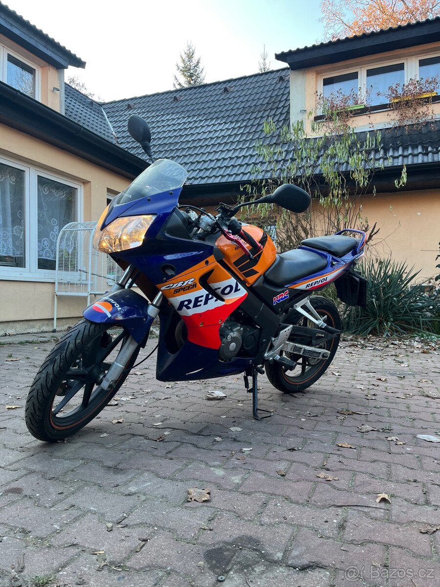 Honda cbr125r repsol - 2