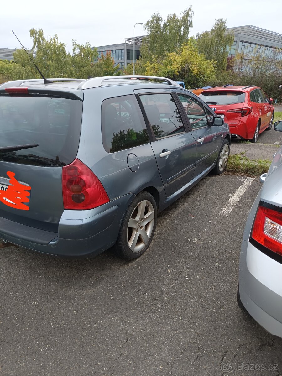 Na náhradní díly - 2