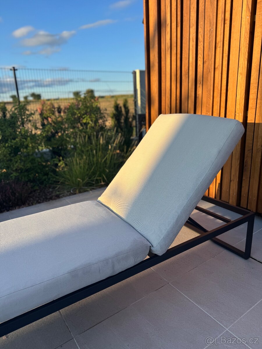 Zahradní lehátko - 2