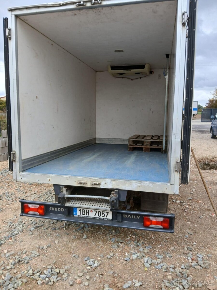 Iveco Daily 35C12 skříň - 2
