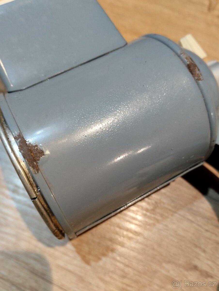 Retro mlýnek na strouhanku - 2