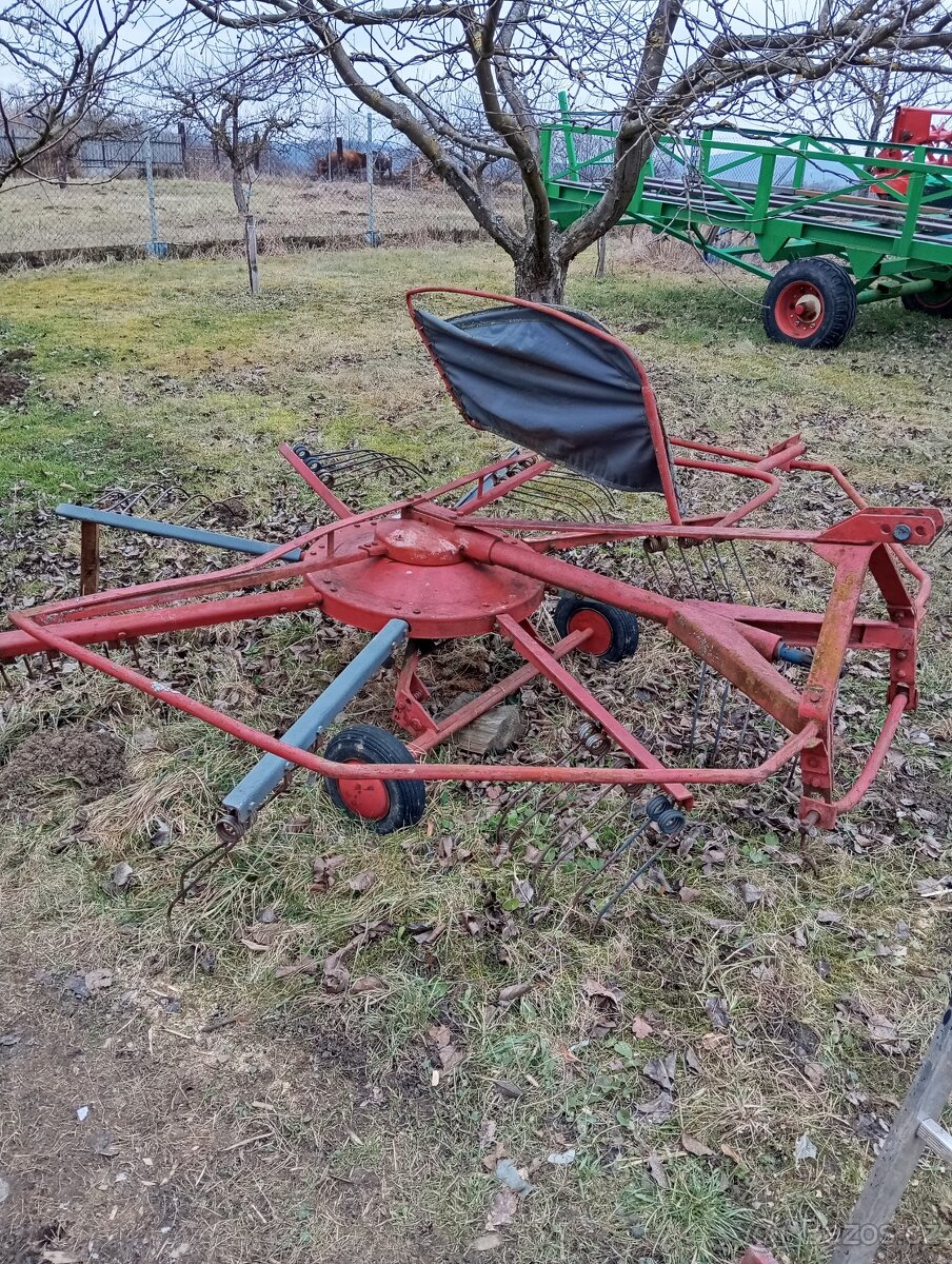 Nahrabovač sena nesený 2,5m - 2