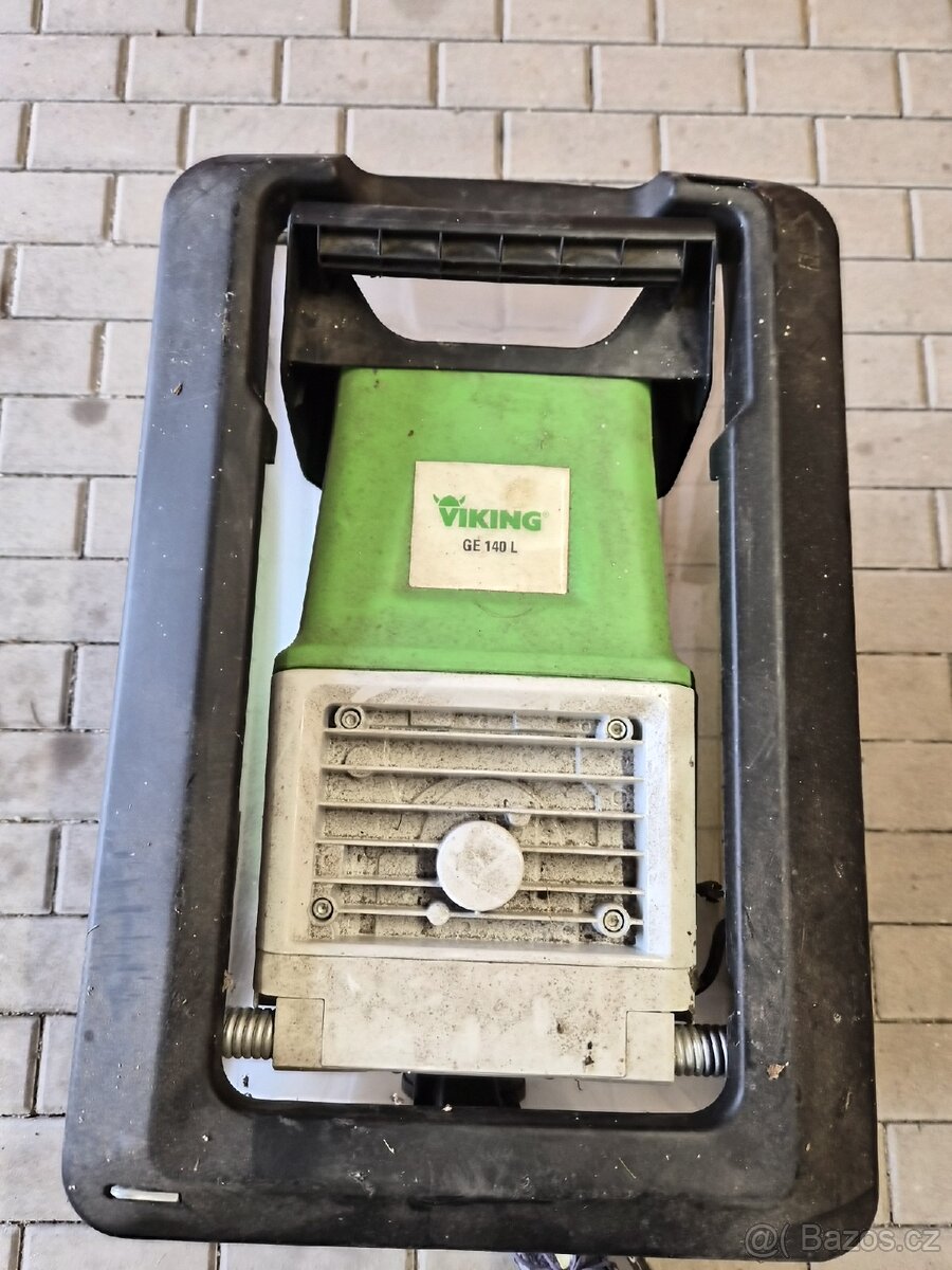 Štěpkovač Viking - 2