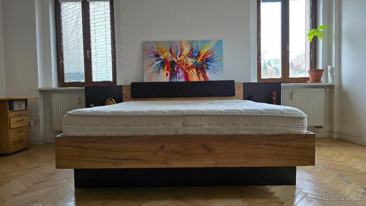 Prostorná postel pro 3, i s kvalitní matrací - 2