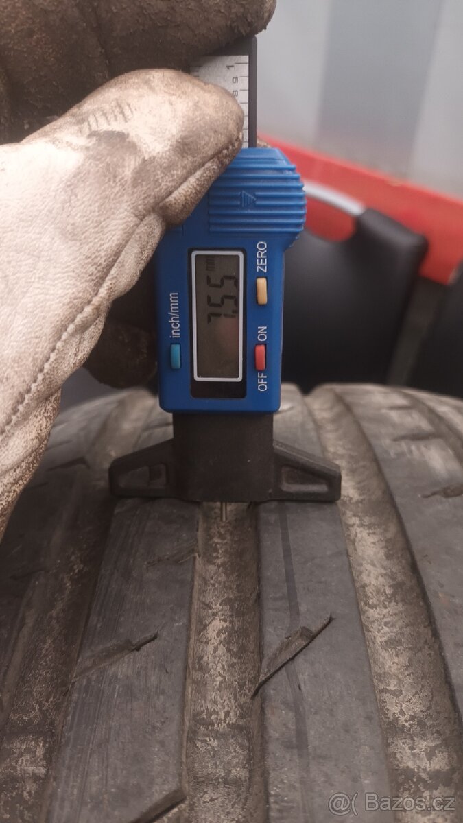 Continental 225/45/17 - 2