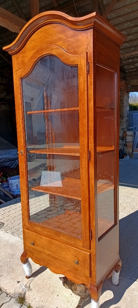 Vitrína stylová prosklená - 2