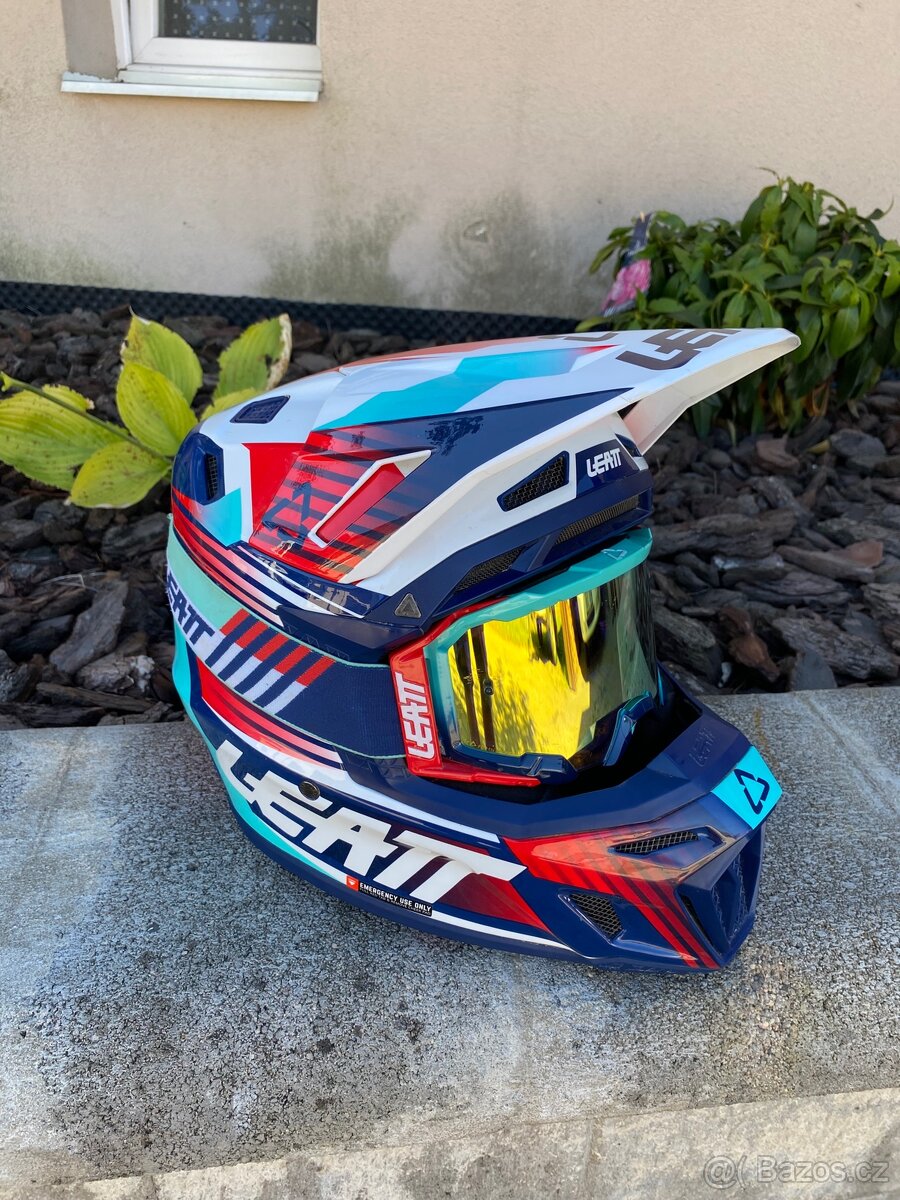 Leatt Moto 8.5 + brýle - 2