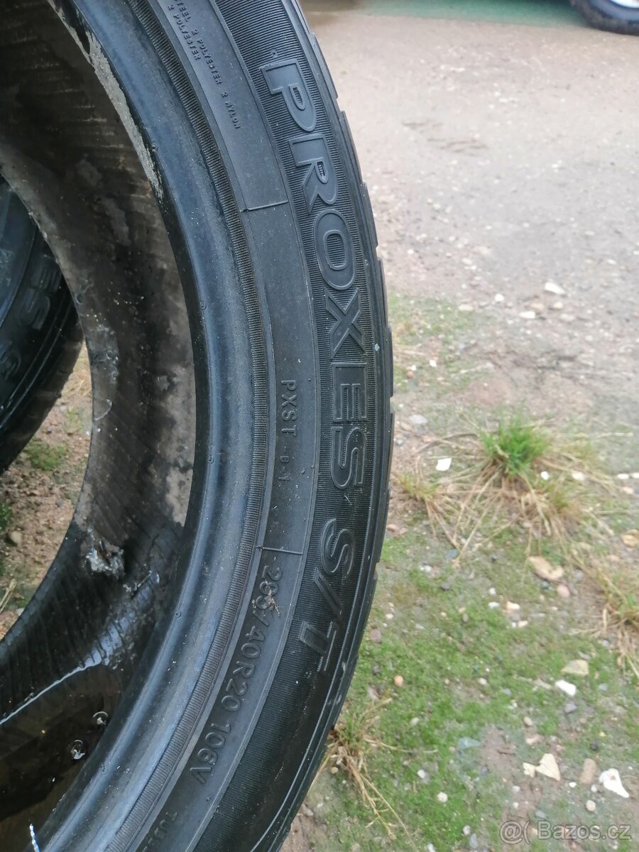 295/40 R20 - 2