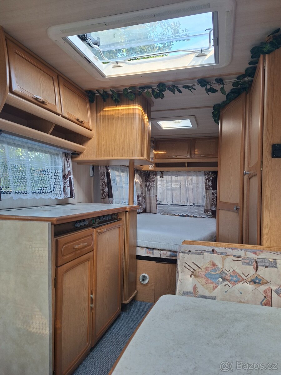 Obytný karavan - 2