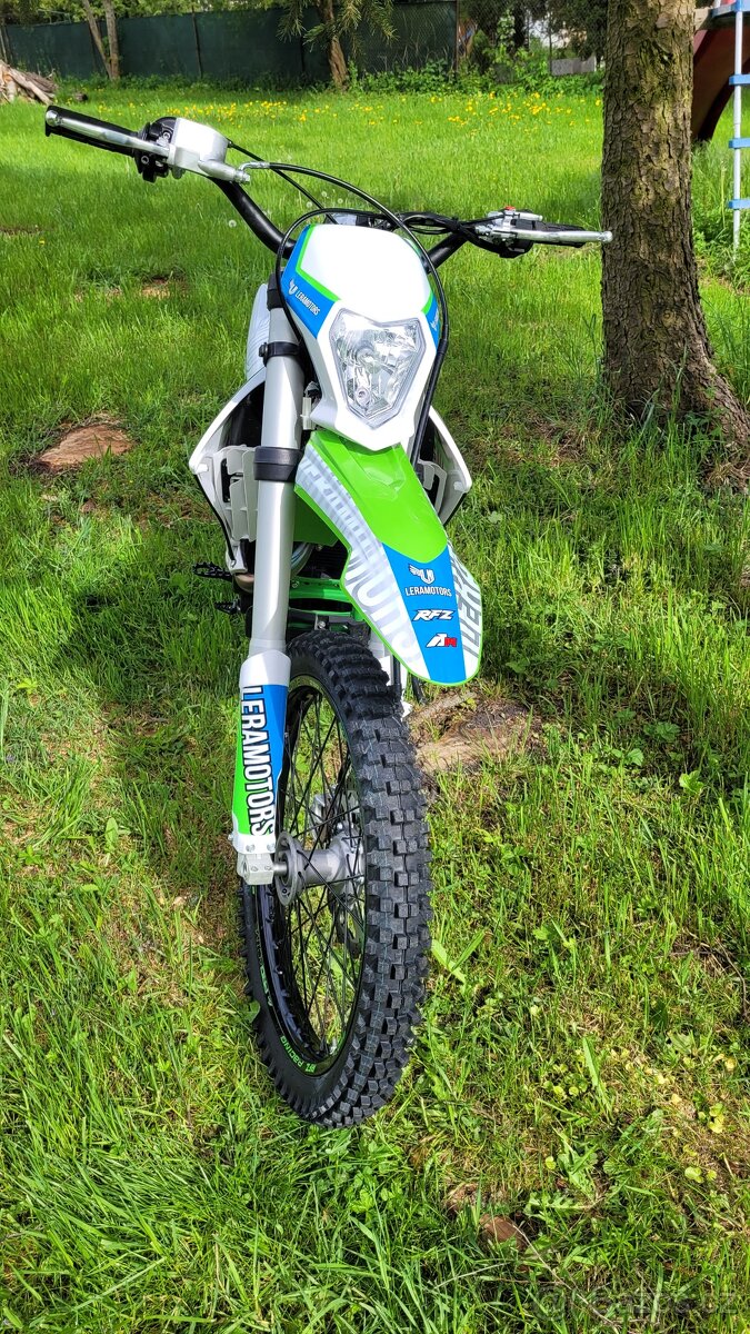 Dirtbike RFZ 250 Leramotors 16kw stáří 1 měsíc