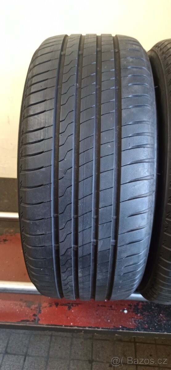 Firestone Roadhawk 225/55 R16 95V 4,5-5mm - 2