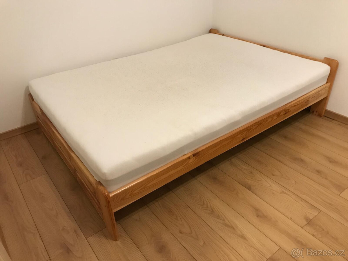Dřevěná postel 140 x 200 cm masiv (borovice) + matrace - 2
