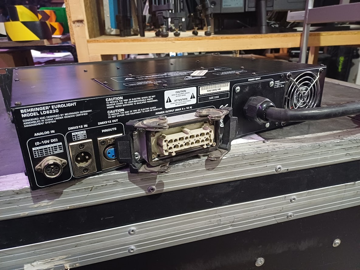 Prodám Dimmer 6ch - 2