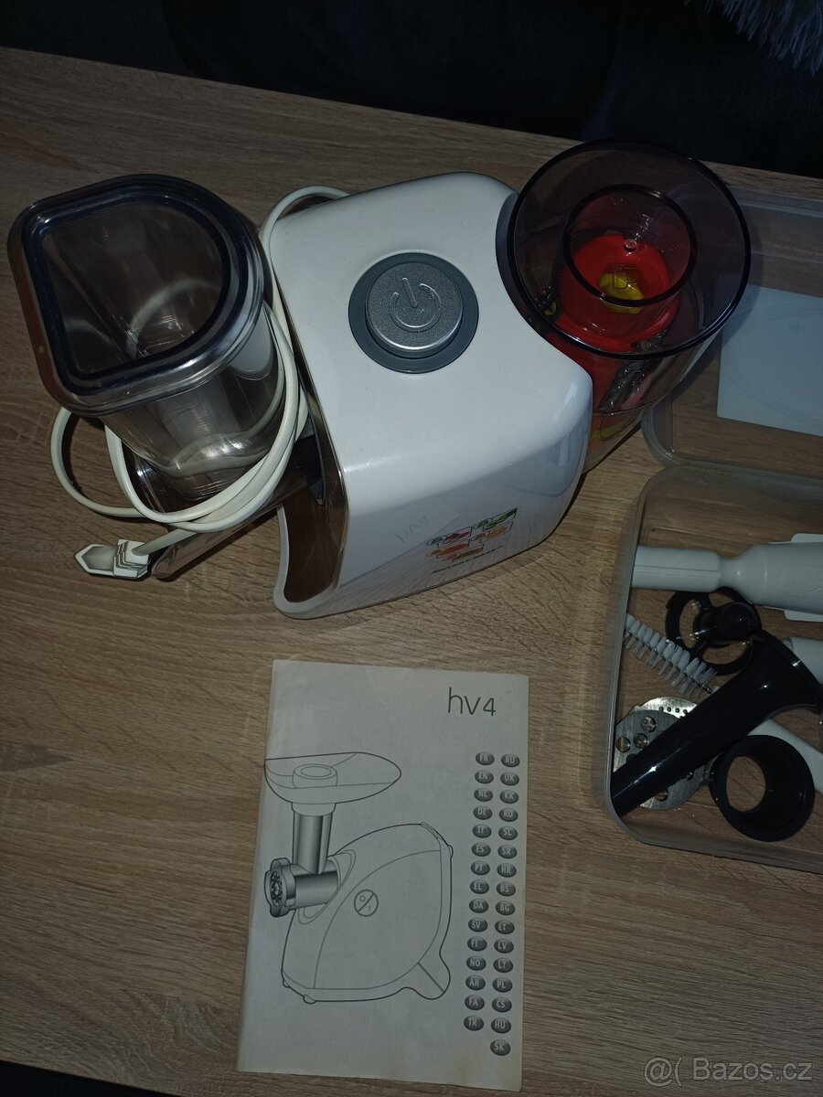 Elektrické struhadlo +mlýnek na maso. - 2
