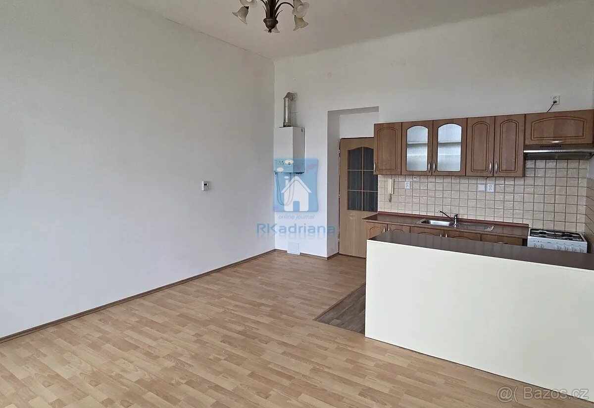 Pronájem bytu 2+KK Plzeň - Jižní Předměstí, ulice Hálkova, 5 - 2