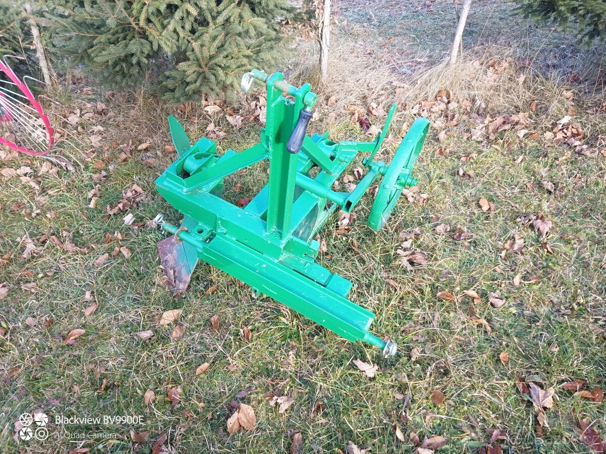 Dvojradličný pluh - 2