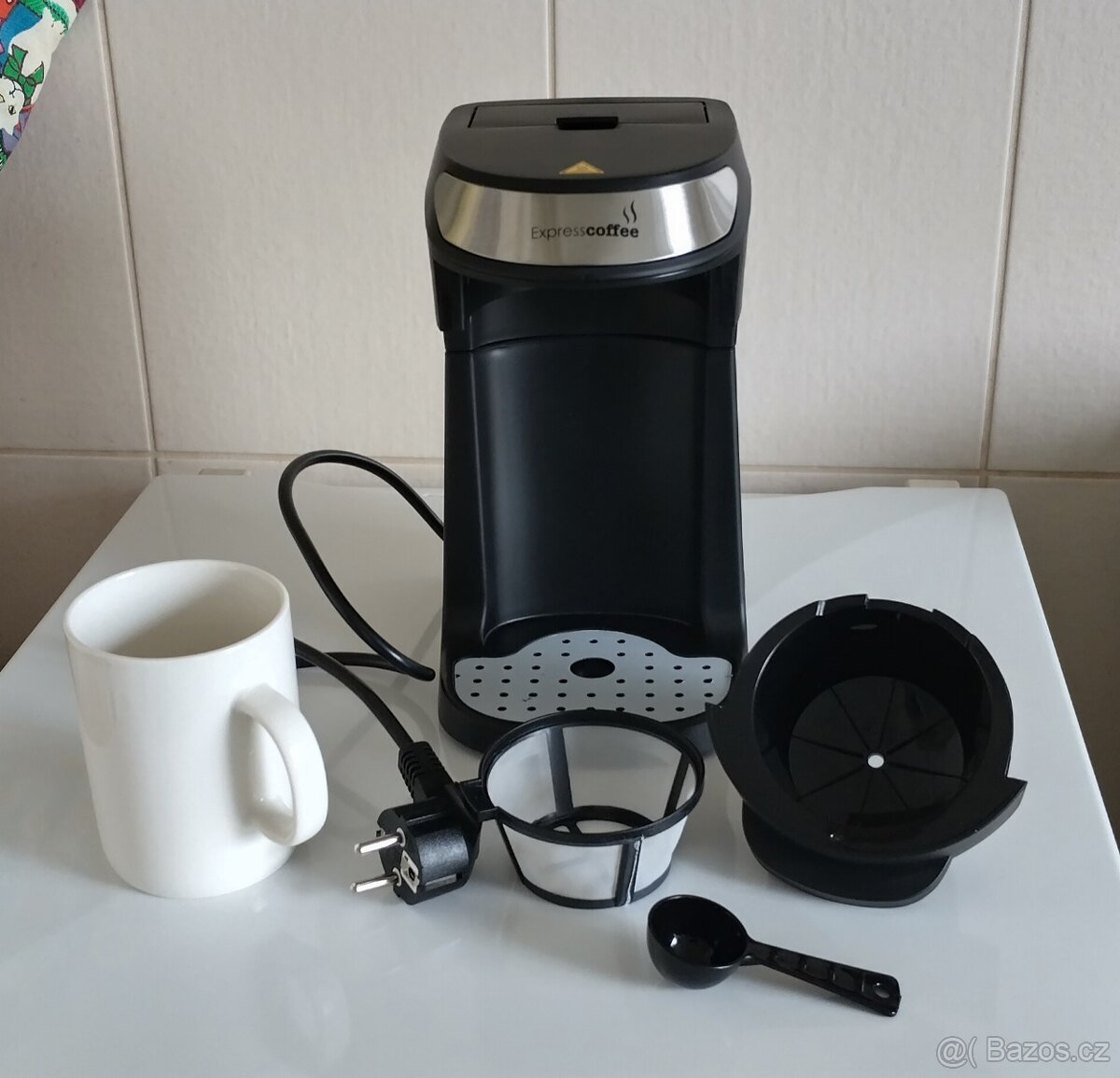 Kávovar na jeden hrnek kávy Express Coffee - 2