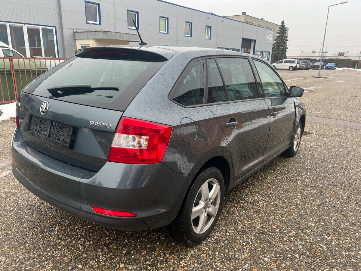 Škoda Rapid 1.2 TSI Klima Modell 2016 //Havárie// - 2