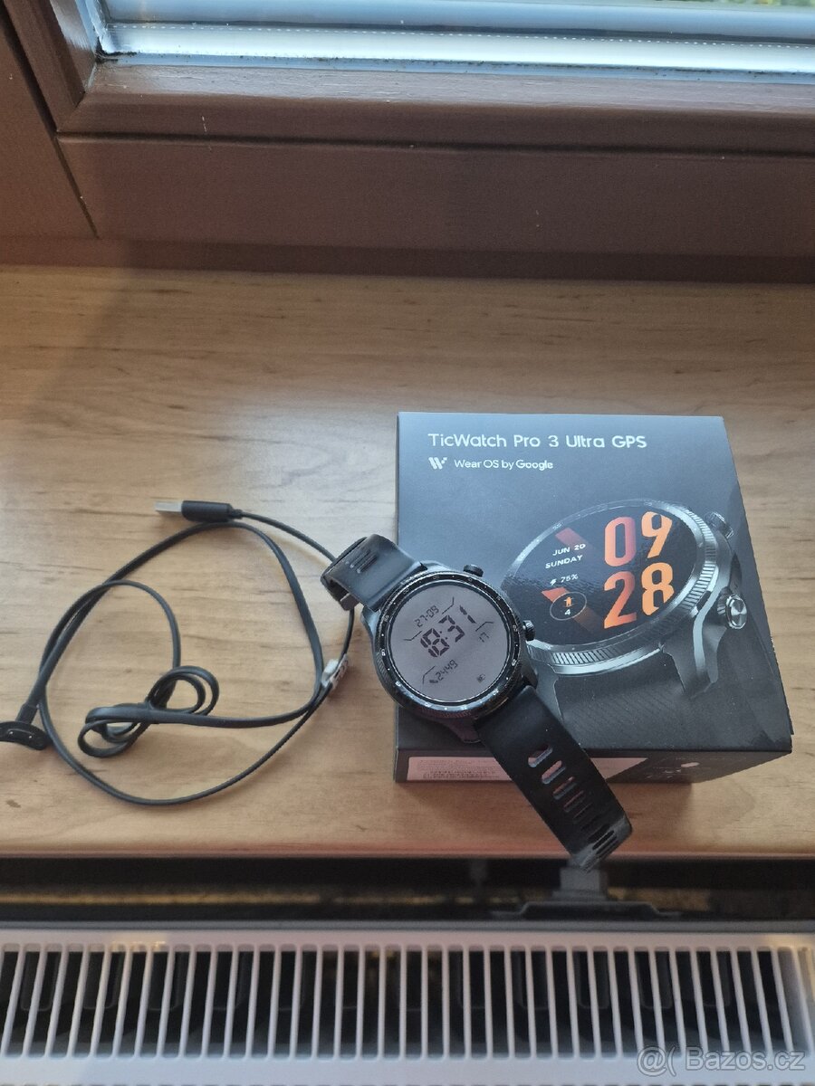 Prodám smartwatch Ticwatch pro 3 ultra gps - 2