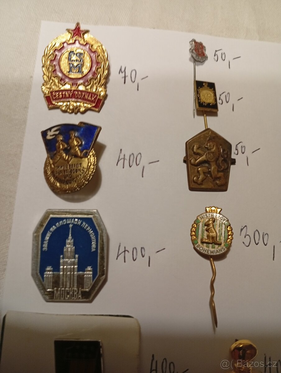 Různé staré odznaky - 2