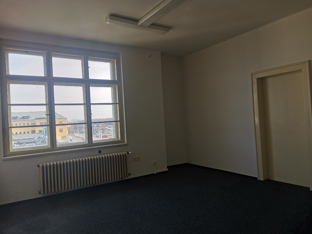 Pronájem, Kanceláře, 27m² - Pardubice - Semtín, ev.č. 00099 - 2