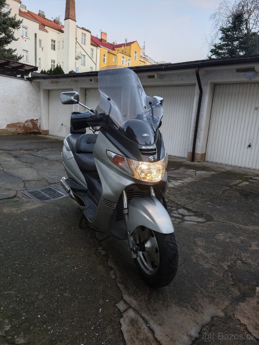 Suzuki Burgman AN400 - 2