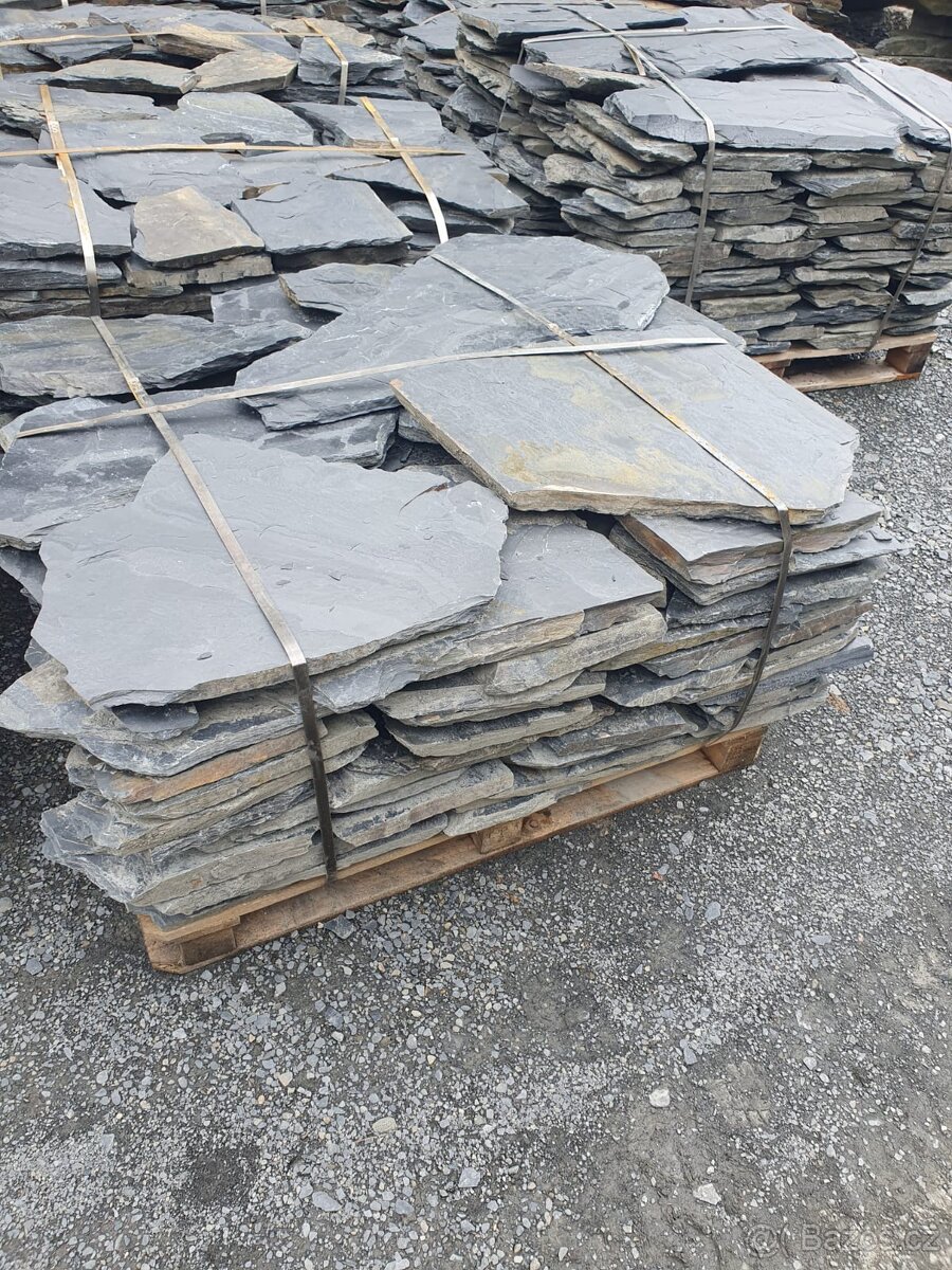 BŘIDLICE DRCENÁ SAMOVAZNÁ MLATOVÁ zahradní dekorační kámen - 2