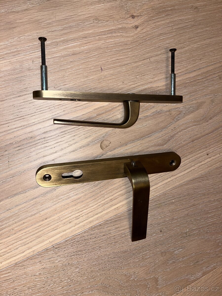 Bezpečnostní dveřní kování - 2