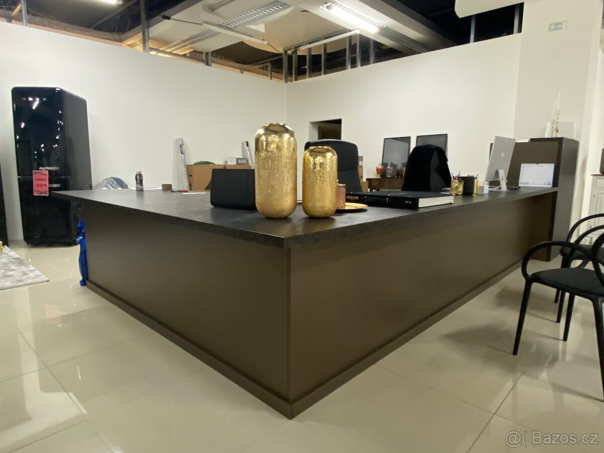 recepce, pult, kancelářský stůl - 2