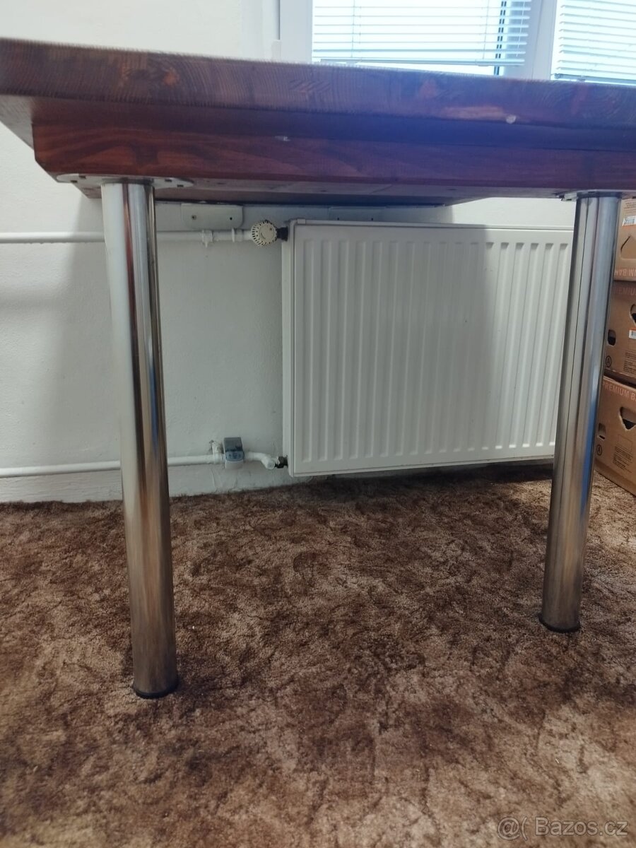 Jídelní stůl - 2