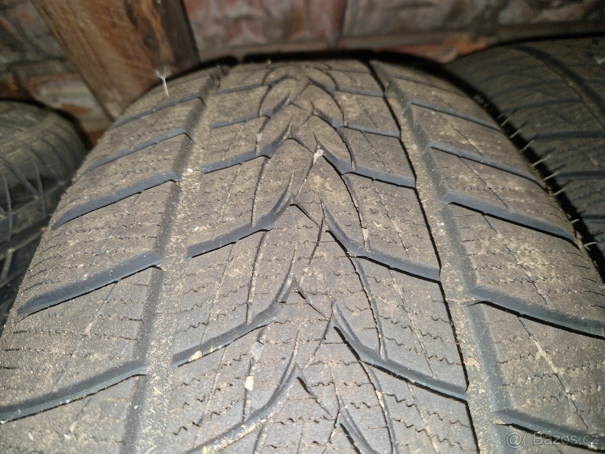 235 55 r 18 zimni - 2