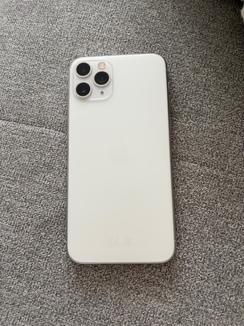 Apple iPhone 11 Pro, 64GB silver - 2