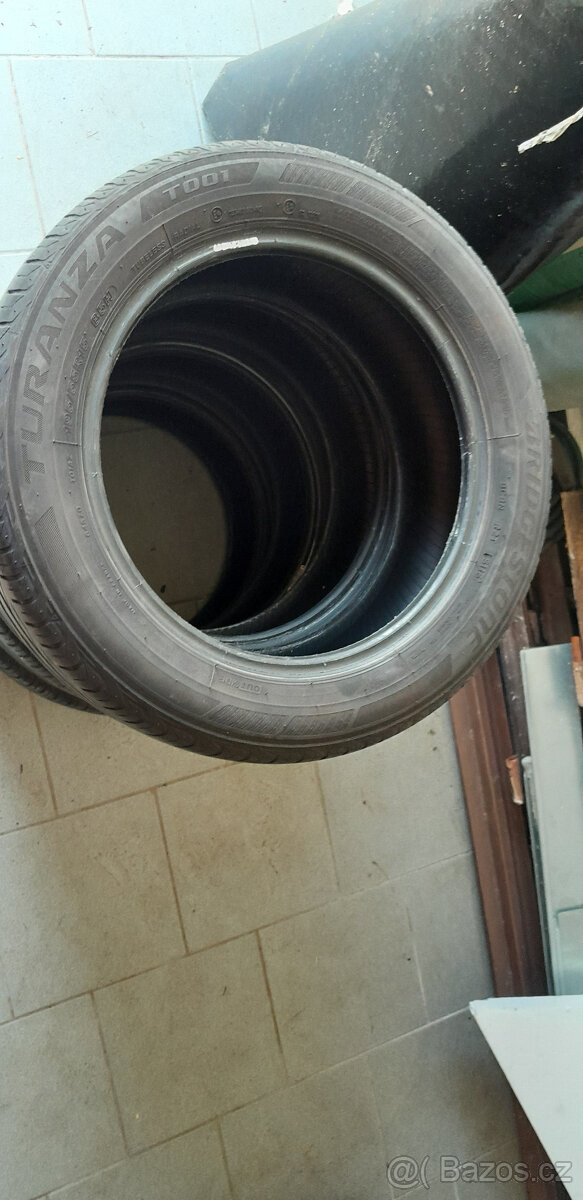 pneu bridgestone 195/55R15 - 2