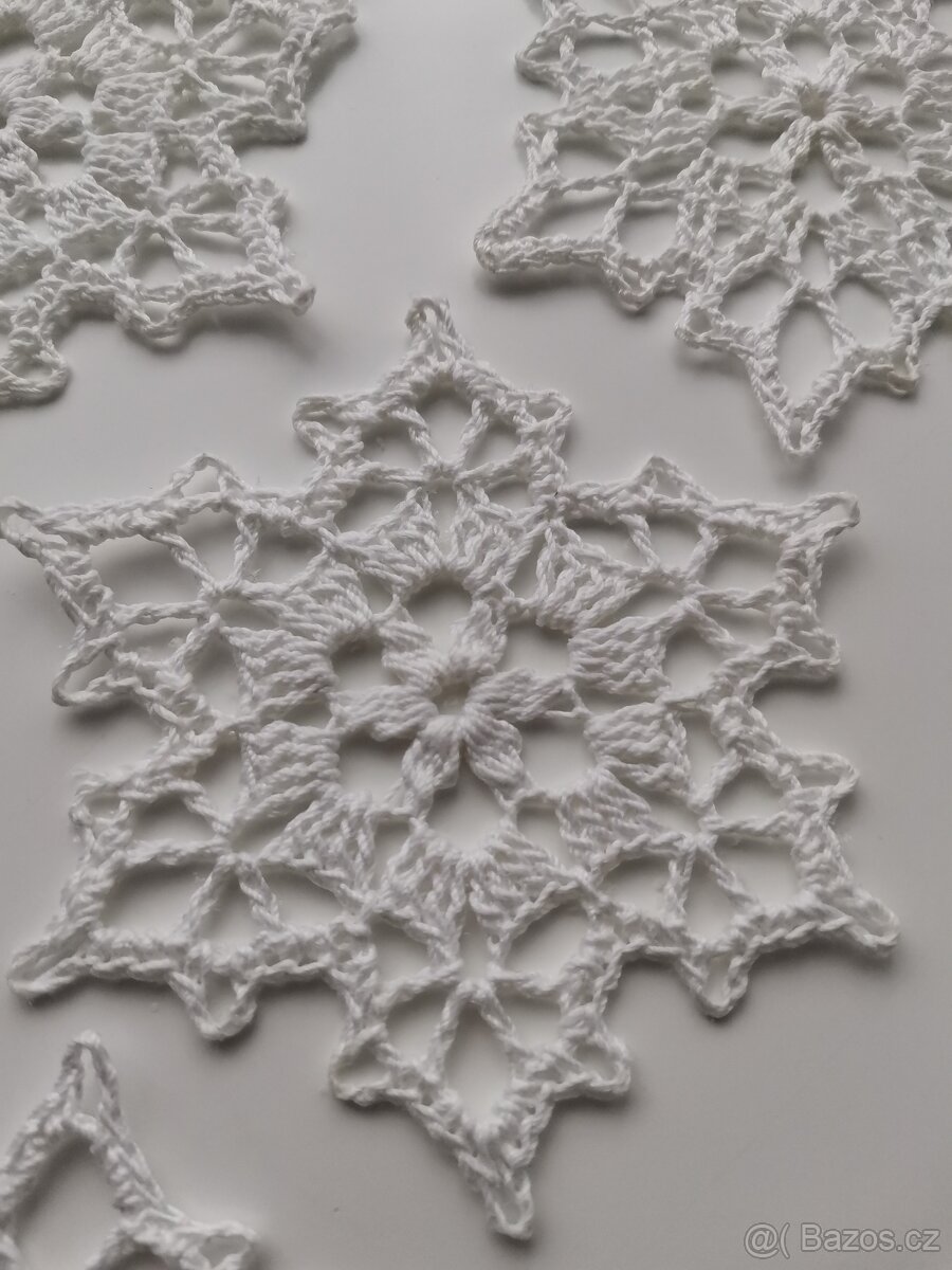 Háčkované vločky - 2