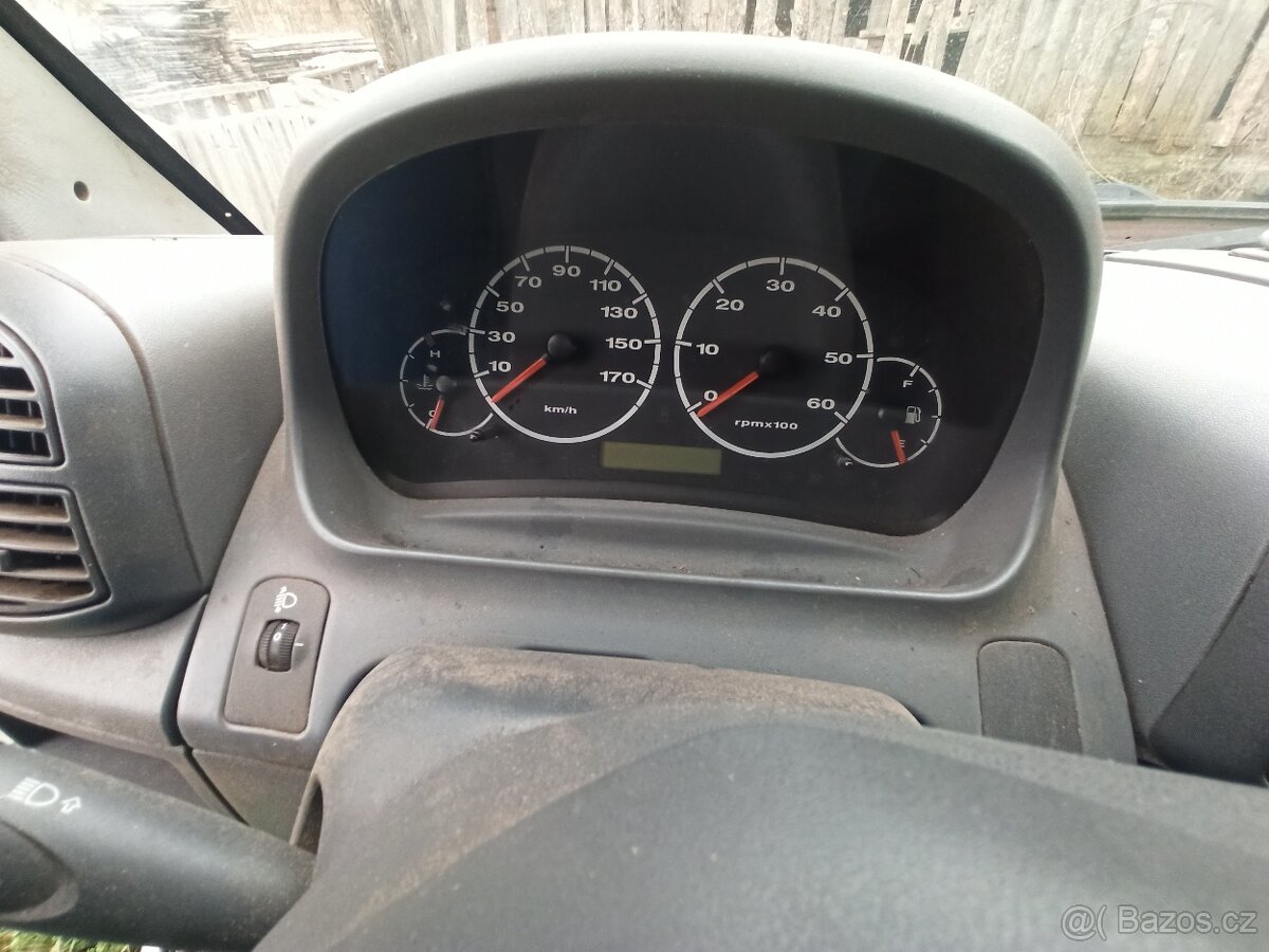 Peugeot boxer 2.2 HDI 2006 prodám na ND - 2