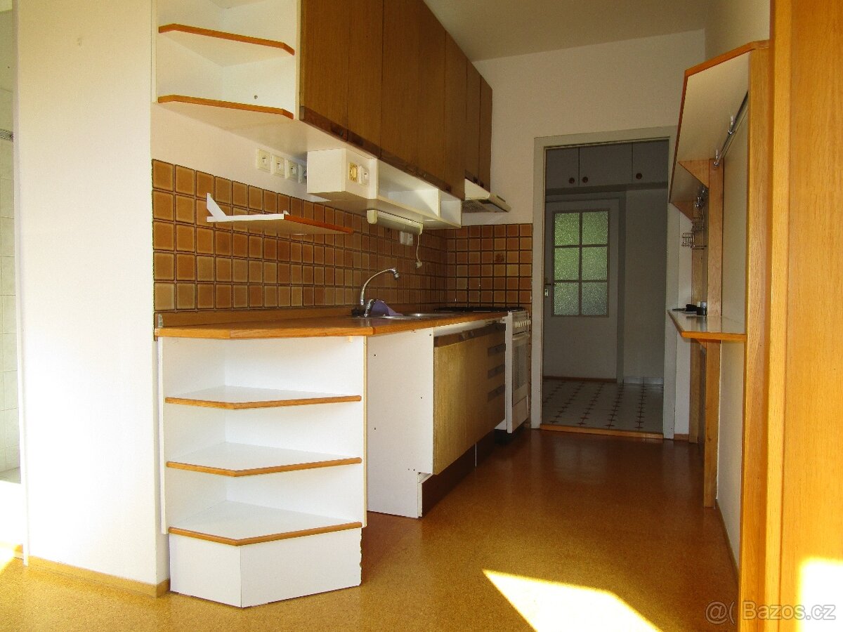 Pronájem bytu 3+1 73 m² Vsetín, Dolní Jasenka - 2