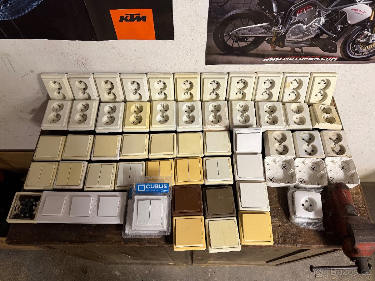 Zásuvky,vypínače - 2