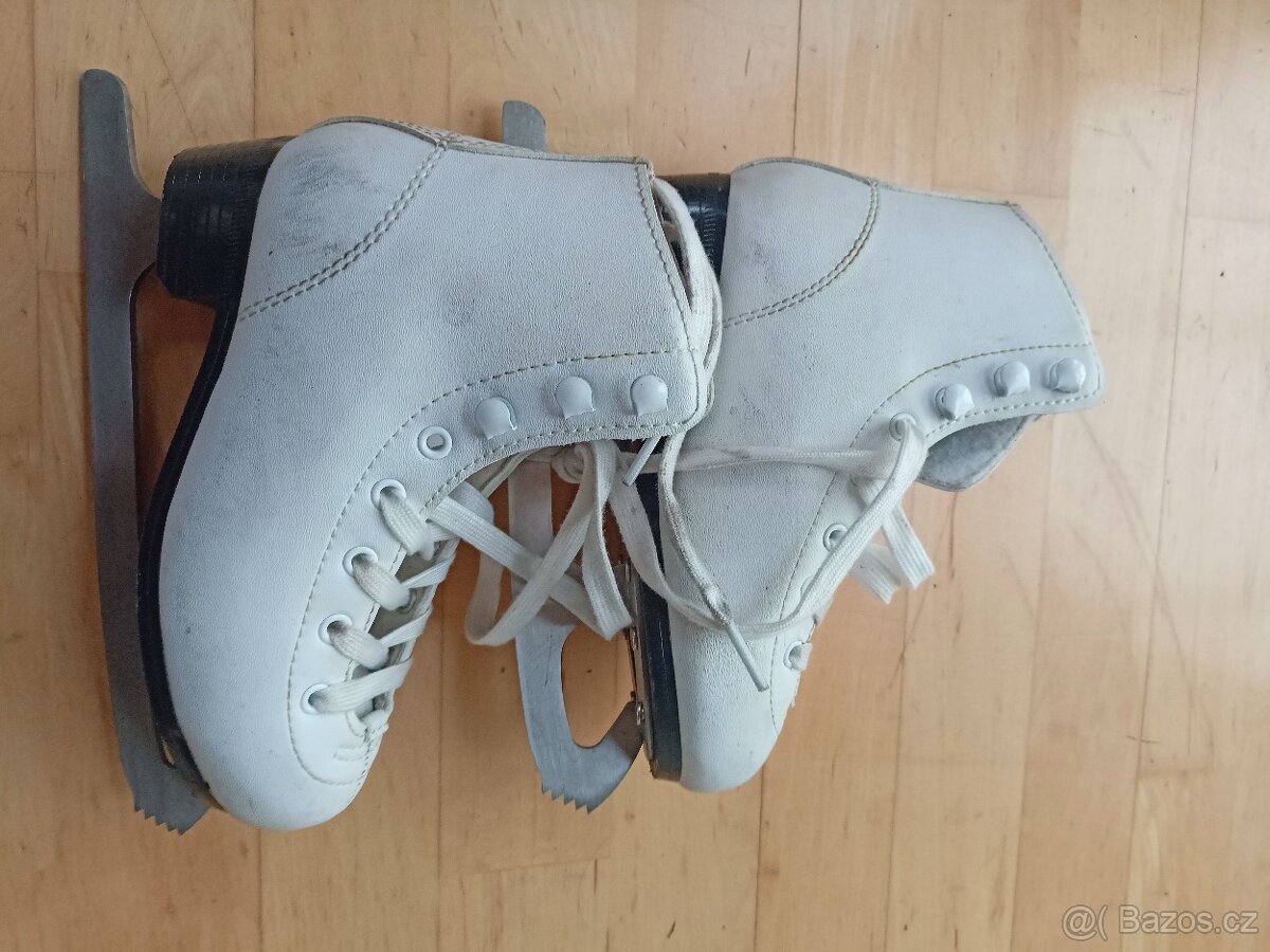 Dívčí lední brusle vel.31 - 2