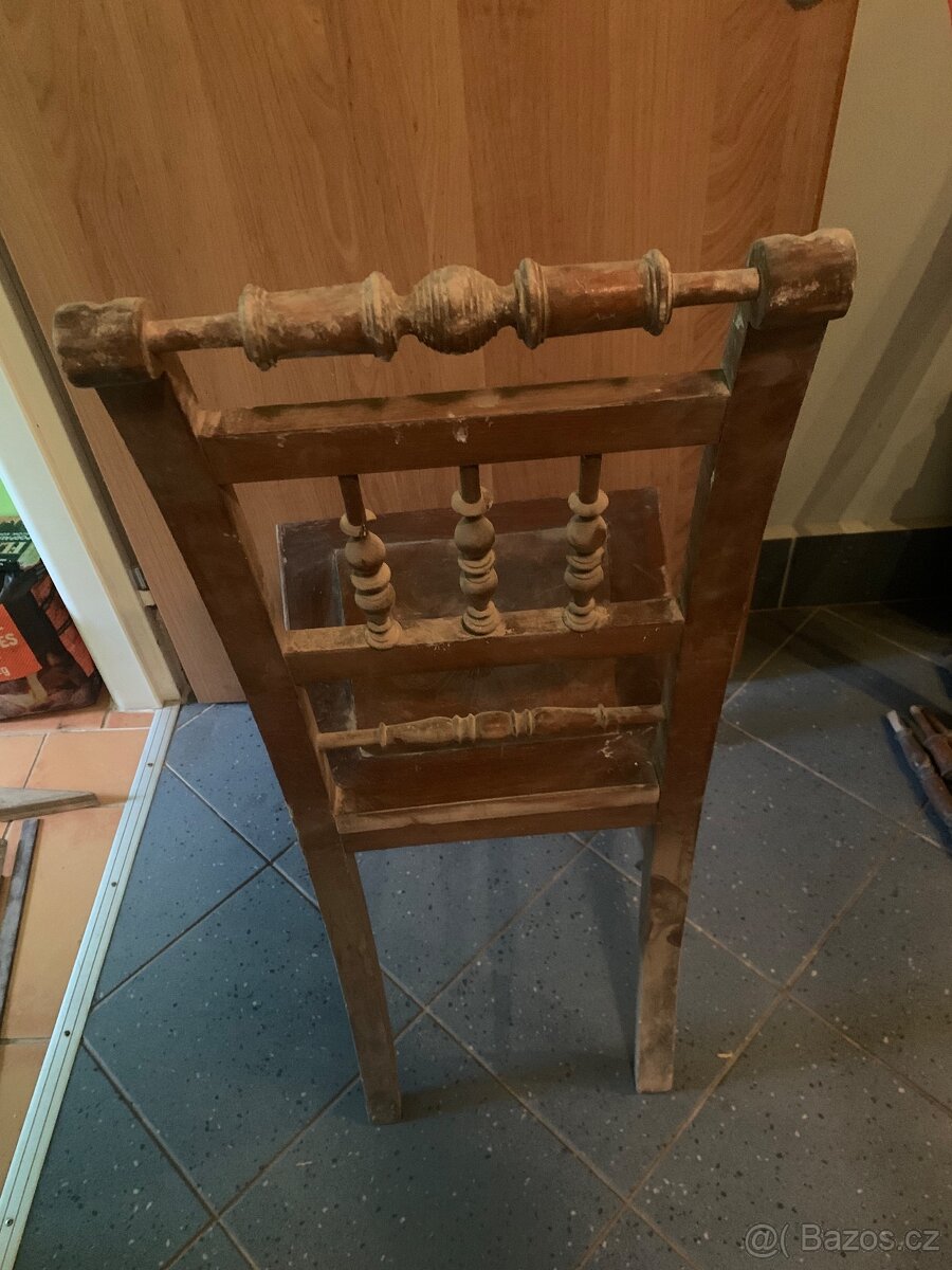 Prodám starožitný stůl a židle k renovaci - 2