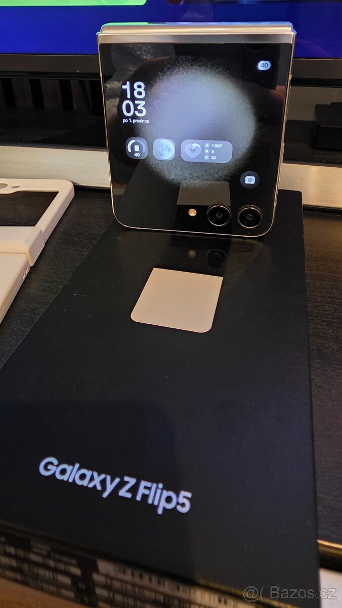 Samsung Z Flip 5 512Gb - 2