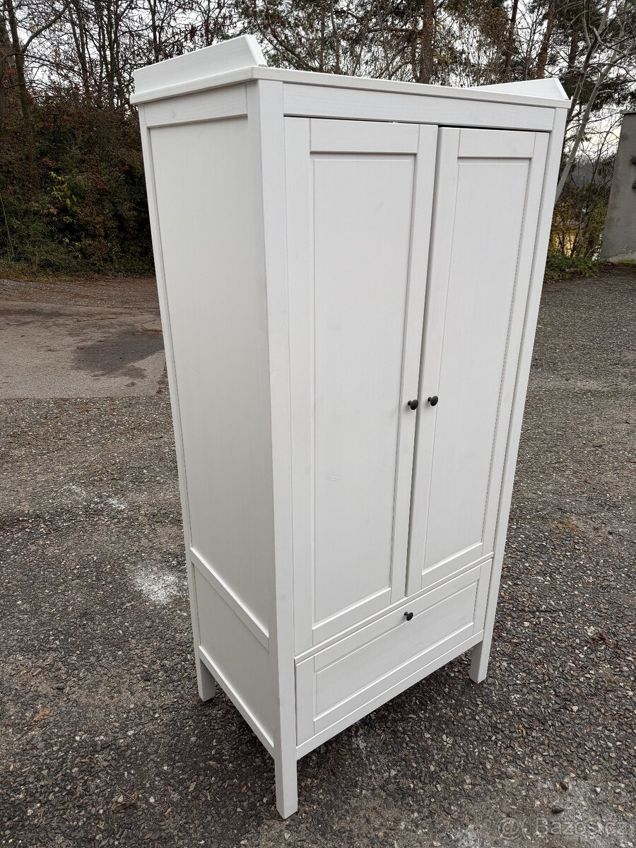 Šatní skříň IKEA Sundvik - bíl. mořená - 2