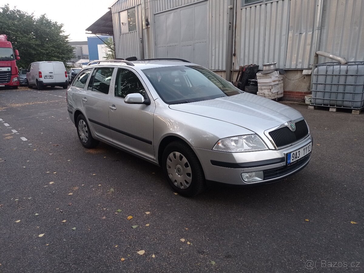 ŠKODA OCTAVIA 2 COMBI 1.9 TDI jen 169tis.km,DSG - 2