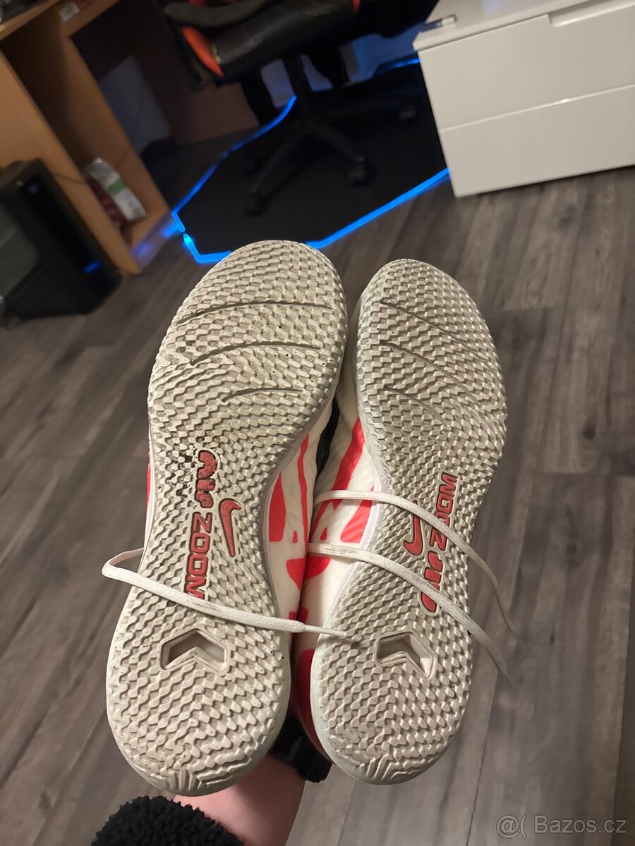 Nike Air Zoom sálové - 2
